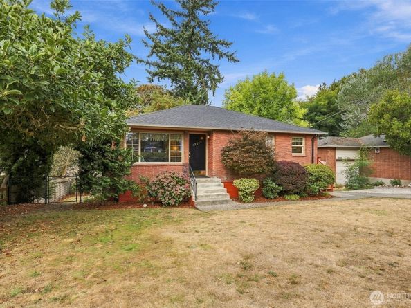 13045 Corliss Avenue N, Seattle WA 98133