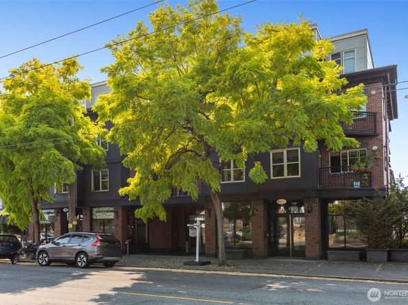 1909 10th Avenue W 206, Seattle WA 98119