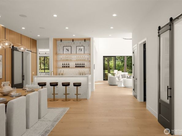 13203 NE 54th Place, Bellevue WA 98005