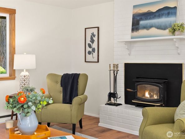 12249 N Madison Avenue NE, Bainbridge Island WA 98110