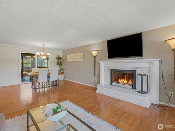 34413 28th Place SW, Federal Way WA 98023