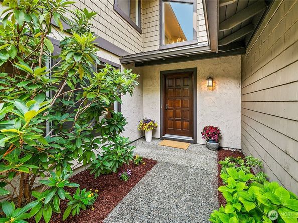 11911 Stendall Drive N, Seattle WA 98133