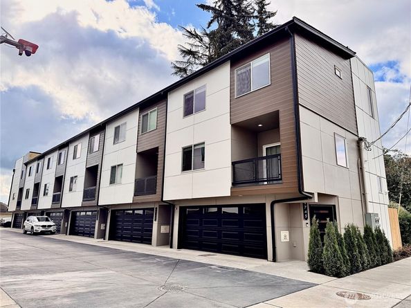 9723 4th Avenue W, Everett WA 98204