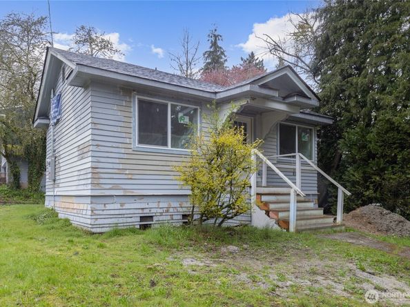 9617 15th Avenue NE, Seattle WA 98115