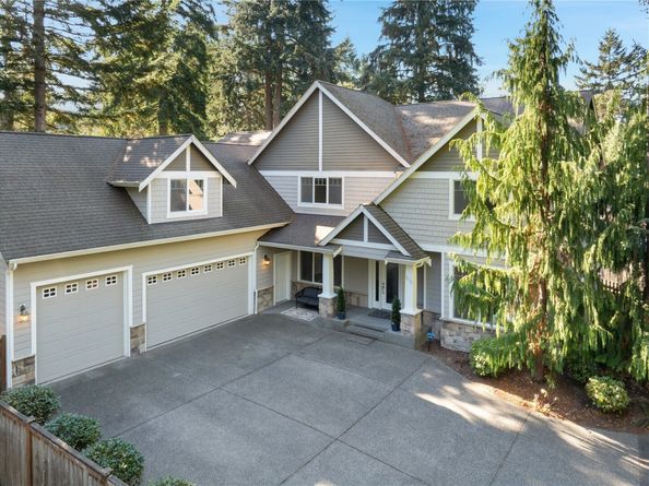 2121 SW 162nd Court, Burien WA 98166