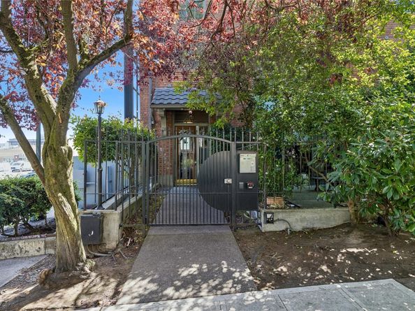 1406 Harvard Avenue 106, Seattle WA 98122