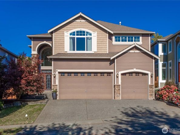 4113 215th Street SE, Bothell WA 98021