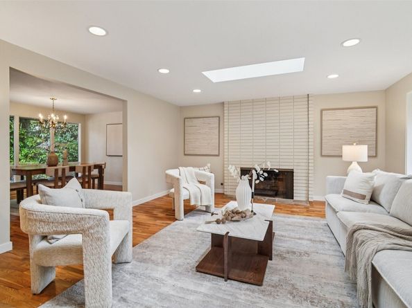 14469 NE 12th Place, Bellevue WA 98007