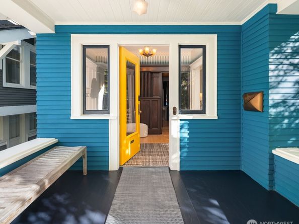 1154 18th Avenue E, Seattle WA 98112