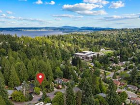 11032 39th Avenue NE, Seattle WA 98125