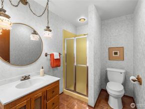 11032 39th Avenue NE, Seattle WA 98125