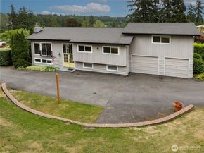 304 128th Avenue SE, Bellevue WA 98005