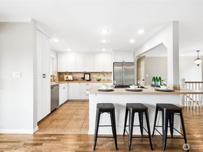 304 128th Avenue SE, Bellevue WA 98005