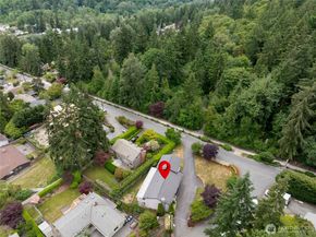 304 128th Avenue SE, Bellevue WA 98005