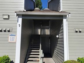 1835 S 286th Lane R104, Federal Way WA 98003