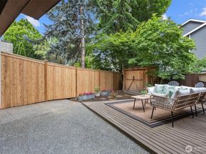 2511 Minor Avenue E, Seattle WA 98102
