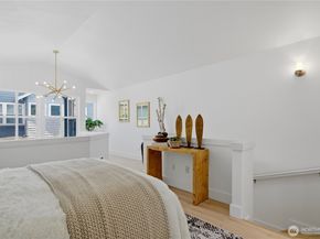 168 18th Ave B, Seattle WA 98122