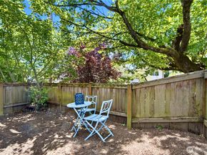 168 18th Ave B, Seattle WA 98122