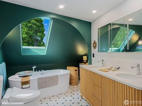 7541 Seward Park Avenue S, Seattle WA 98118