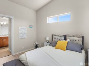 314 Bremerton Avenue NE, Renton WA 98059
