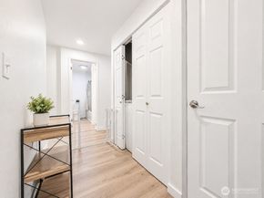 1852 Central Place S E46, Kent WA 98030