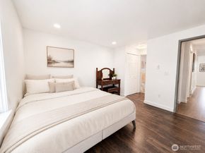 1852 Central Place S E46, Kent WA 98030