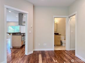 10021 7th Avenue NW E, Seattle WA 98177