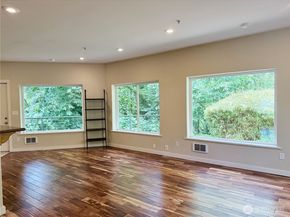 10021 7th Avenue NW E, Seattle WA 98177