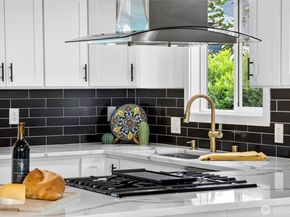 5403 34th Avenue SW, Seattle WA 98126