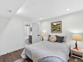 5403 34th Avenue SW, Seattle WA 98126