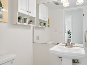 2500 81st Avenue SE 351, Mercer Island WA 98040