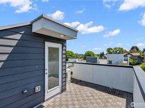 2327 E Denny Way, Seattle WA 98122