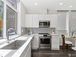 2327 E Denny Way, Seattle WA 98122