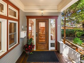 1411 10th Avenue W, Seattle WA 98119