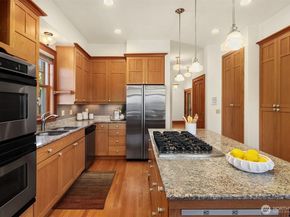 1411 10th Avenue W, Seattle WA 98119