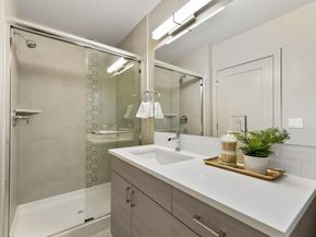 2424 NW 62nd Street C, Seattle WA 98107