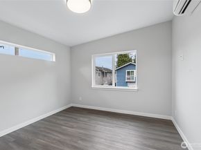 6025 47th Avenue S B, Seattle WA 98118