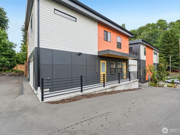 6025 47th Avenue S B, Seattle WA 98118