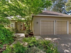 3320 165th Place NE, Bellevue WA 98008