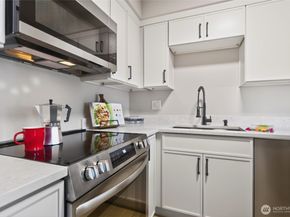 18200 73rd Avenue NE A311, Kenmore WA 98028