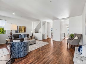 11899 NE 163rd Place, Bothell WA 98011