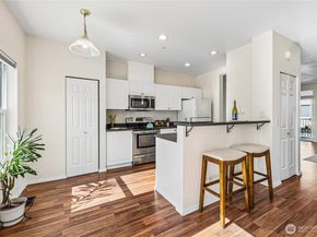 11899 NE 163rd Place, Bothell WA 98011
