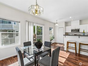 11899 NE 163rd Place, Bothell WA 98011