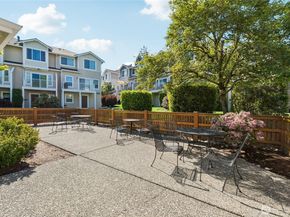 11899 NE 163rd Place, Bothell WA 98011