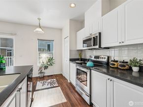 11899 NE 163rd Place, Bothell WA 98011