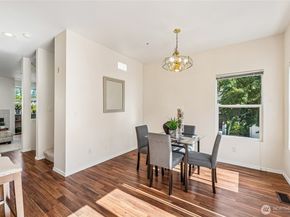 11899 NE 163rd Place, Bothell WA 98011