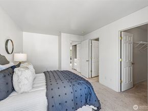11899 NE 163rd Place, Bothell WA 98011