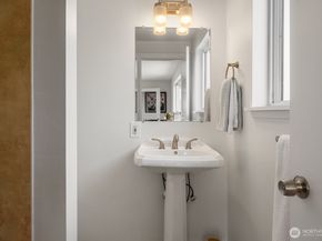 8132 208th Place SW, Edmonds WA 98026