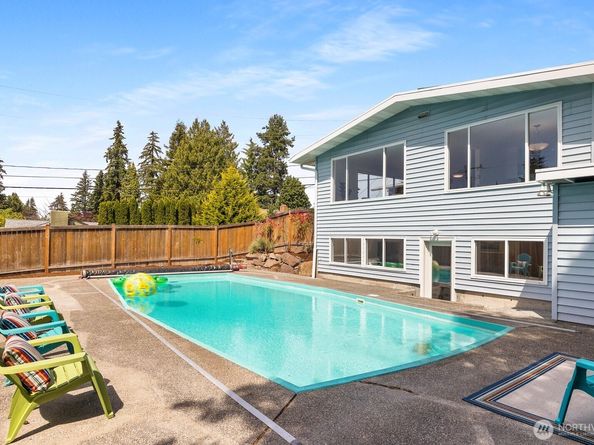 8132 208th Place SW, Edmonds WA 98026