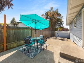 8132 208th Place SW, Edmonds WA 98026